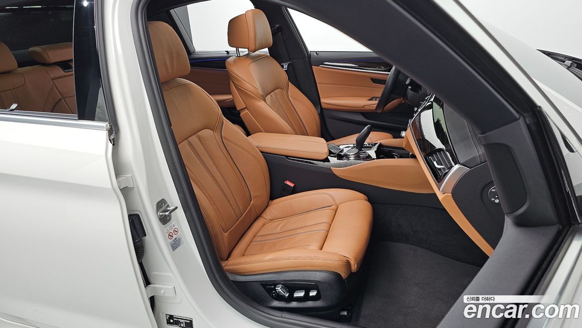 BMW 5-Series 2022