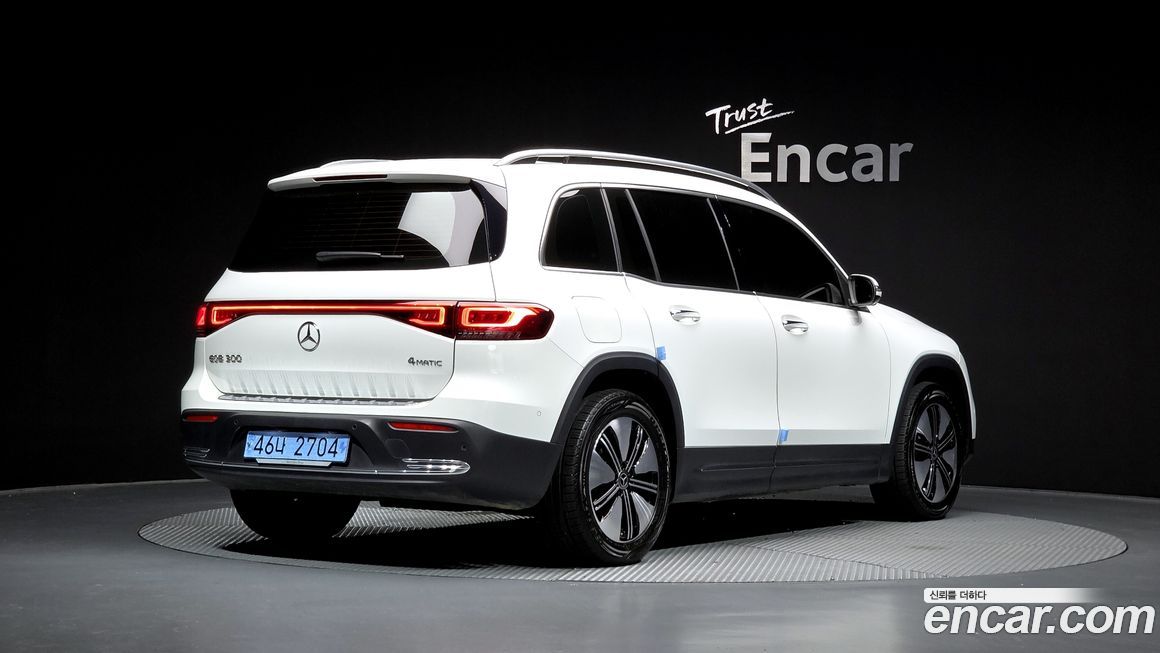 Mercedes-Benz EQB 2023