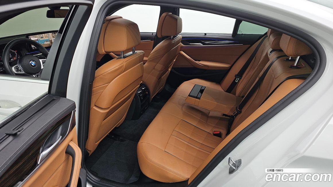 BMW 5-Series 2022