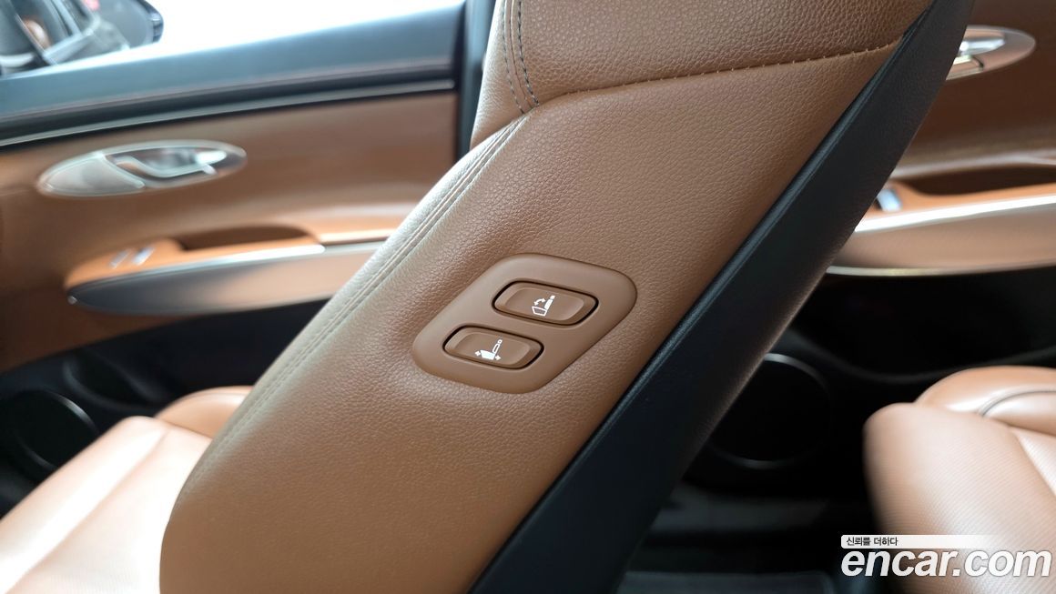 Genesis GV70 2022