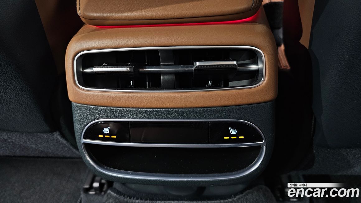 Genesis GV70 2023