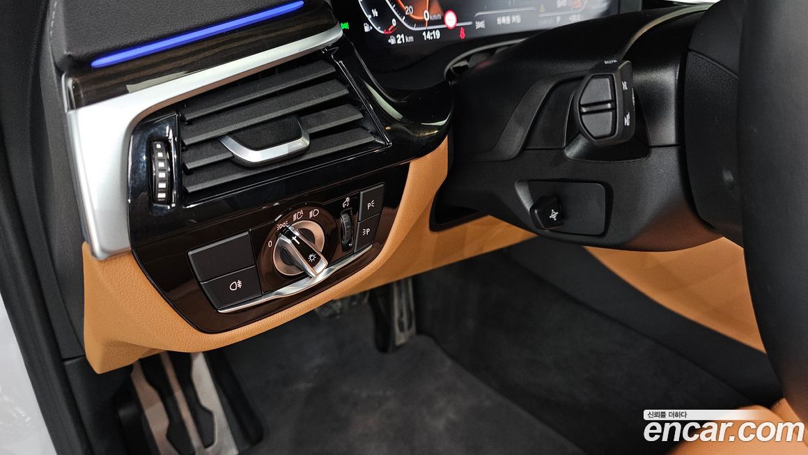 BMW 5-Series 2022