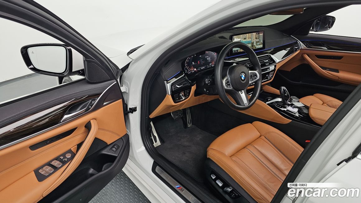BMW 5-Series 2022