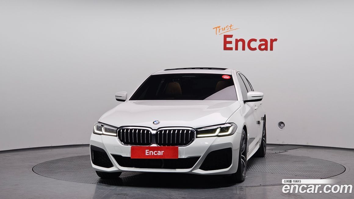 BMW 5-Series 2022
