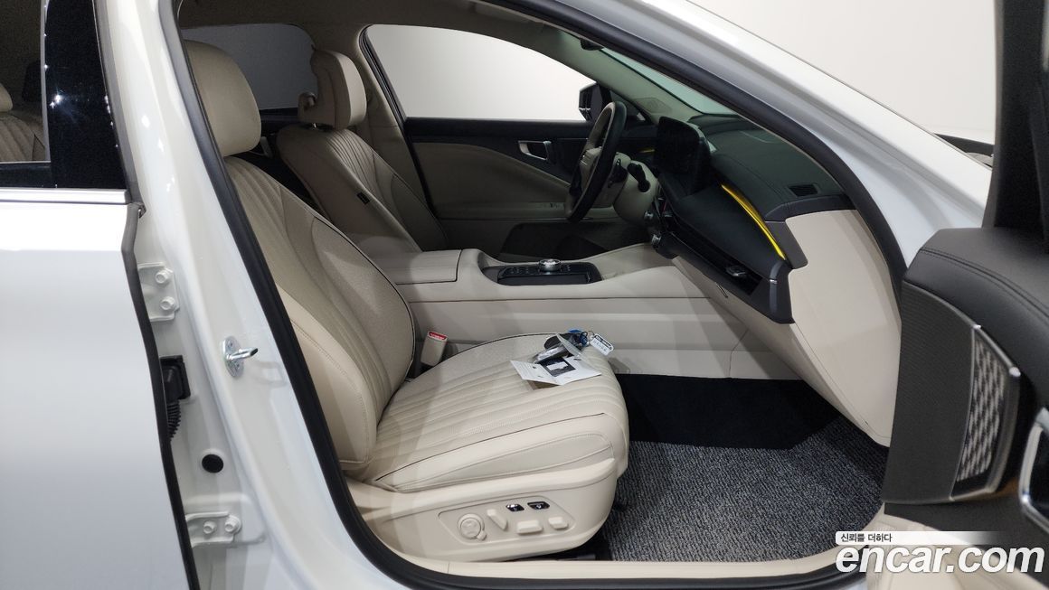 Kia K8 2025