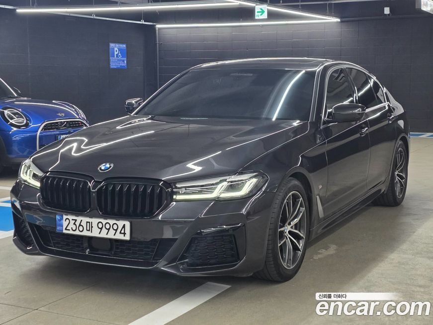 BMW 5-Series 2023