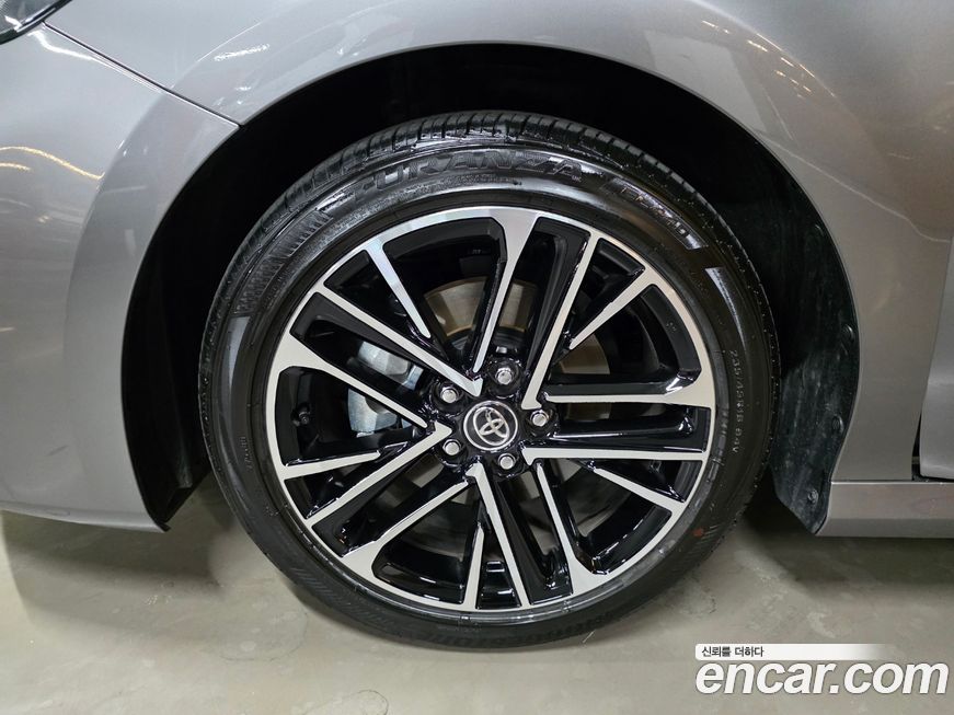 Toyota Camry 2025