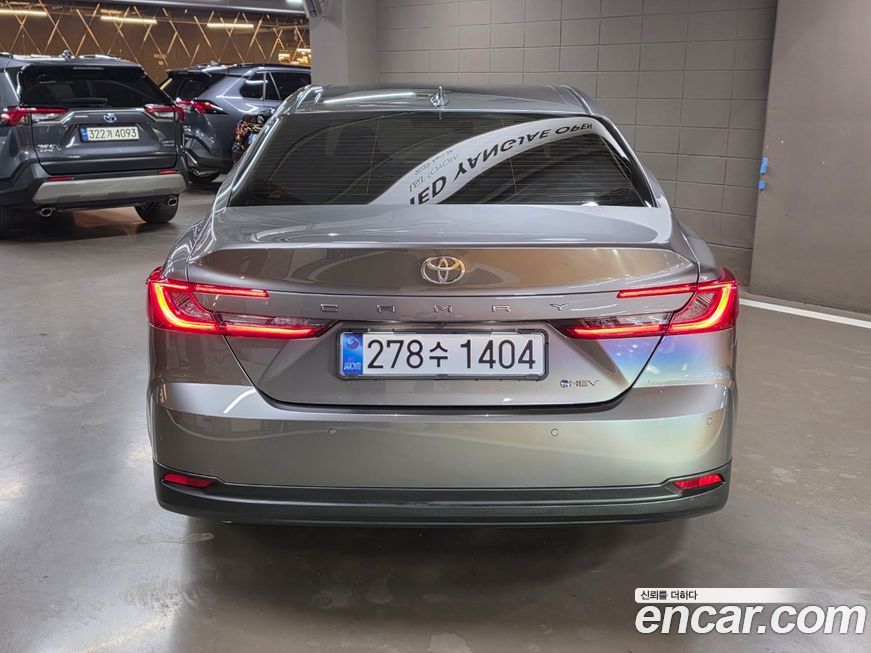 Toyota Camry 2025