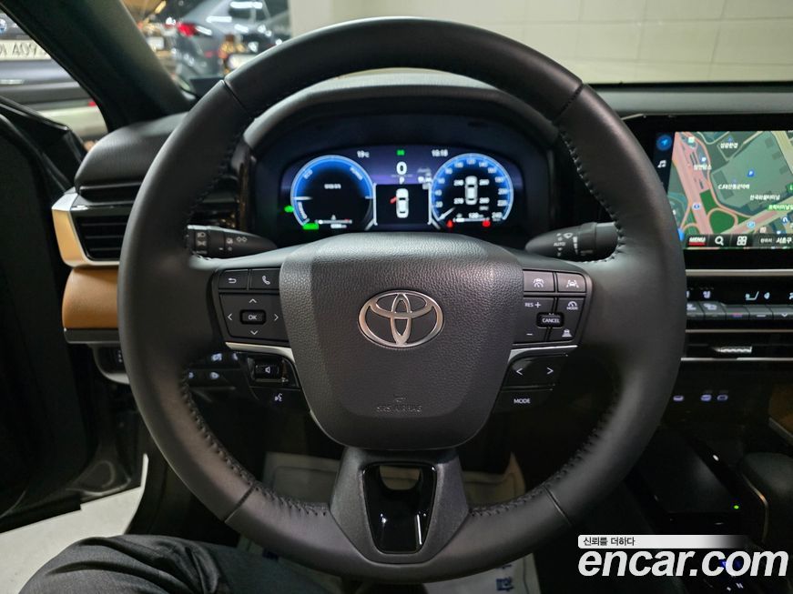 Toyota Camry 2025