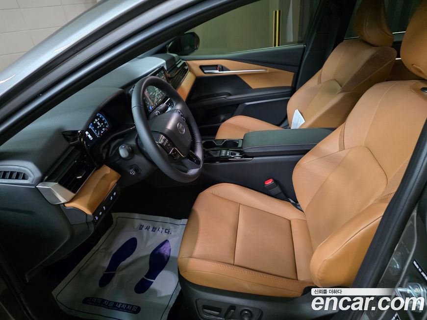 Toyota Camry 2025