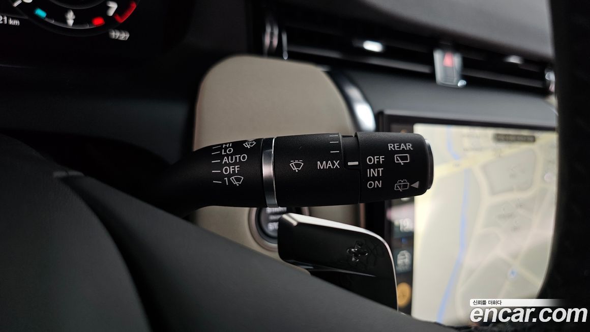 Land Rover Discovery Sport 2025