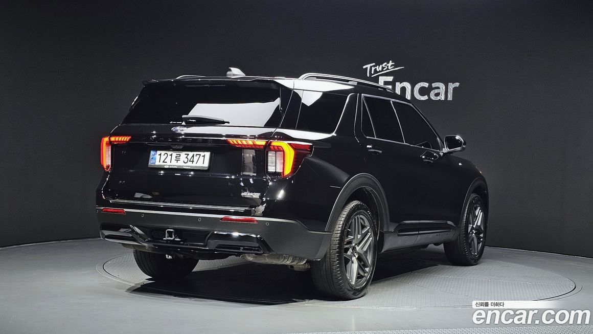 Ford Explorer 2025