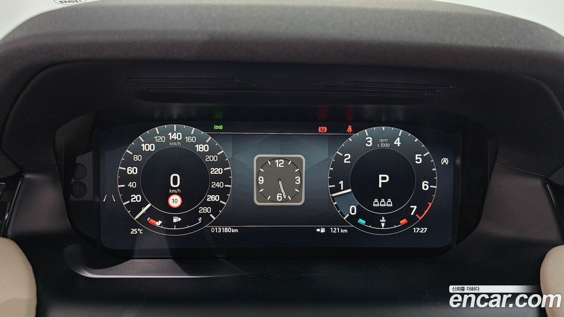 Land Rover Discovery Sport 2025