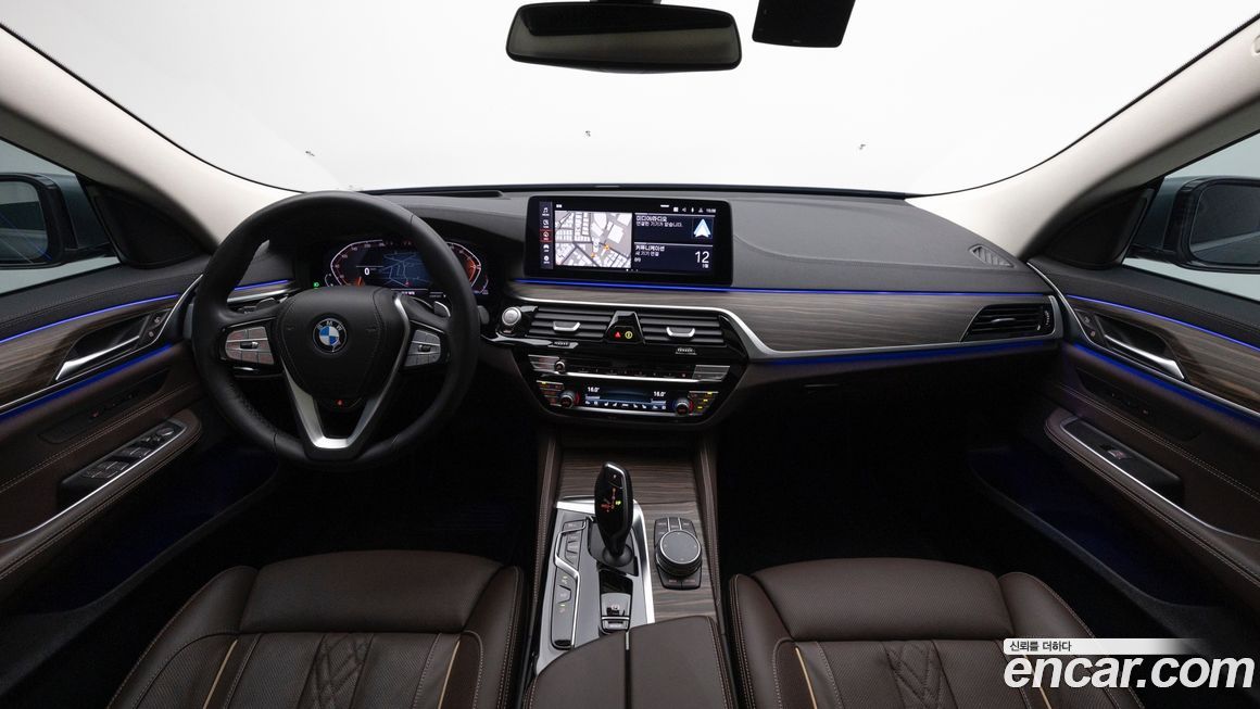 BMW Gran Turismo 2023