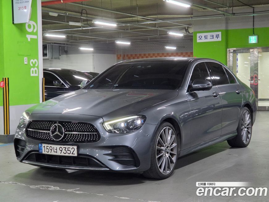 Mercedes-Benz E-Class 2022