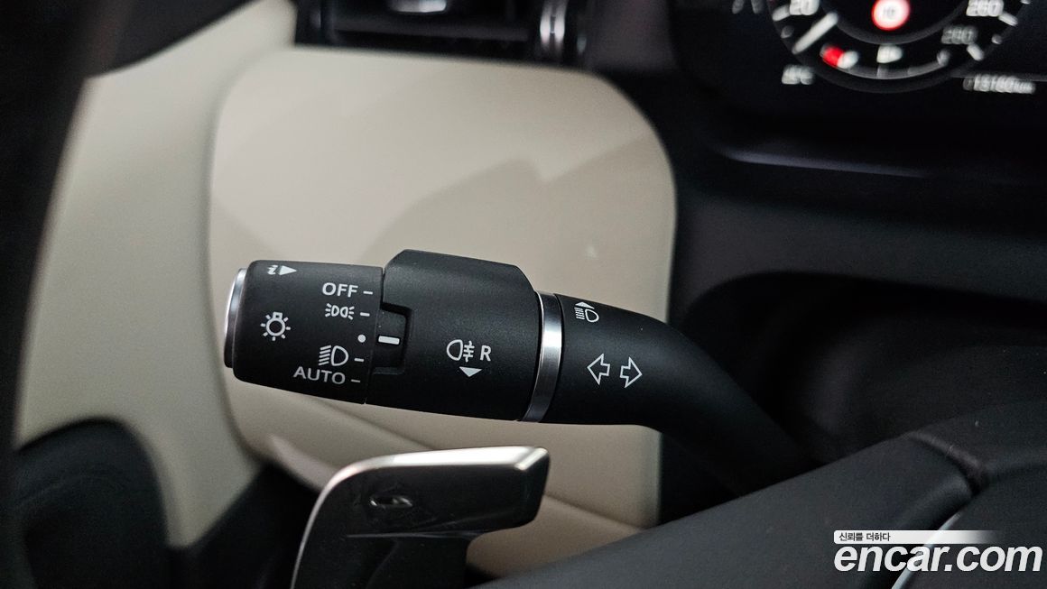 Land Rover Discovery Sport 2025
