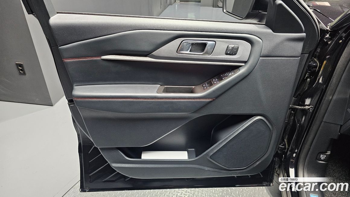Ford Explorer 2025