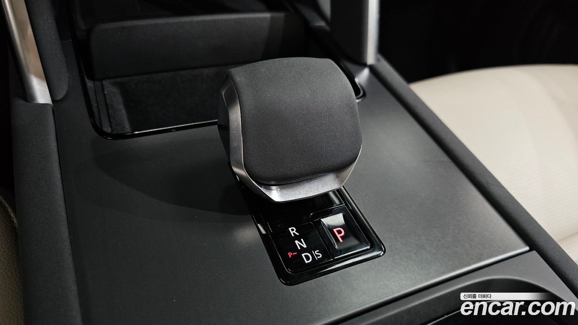 Land Rover Discovery Sport 2025