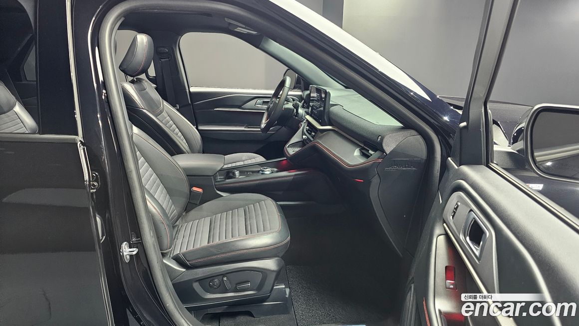 Ford Explorer 2025