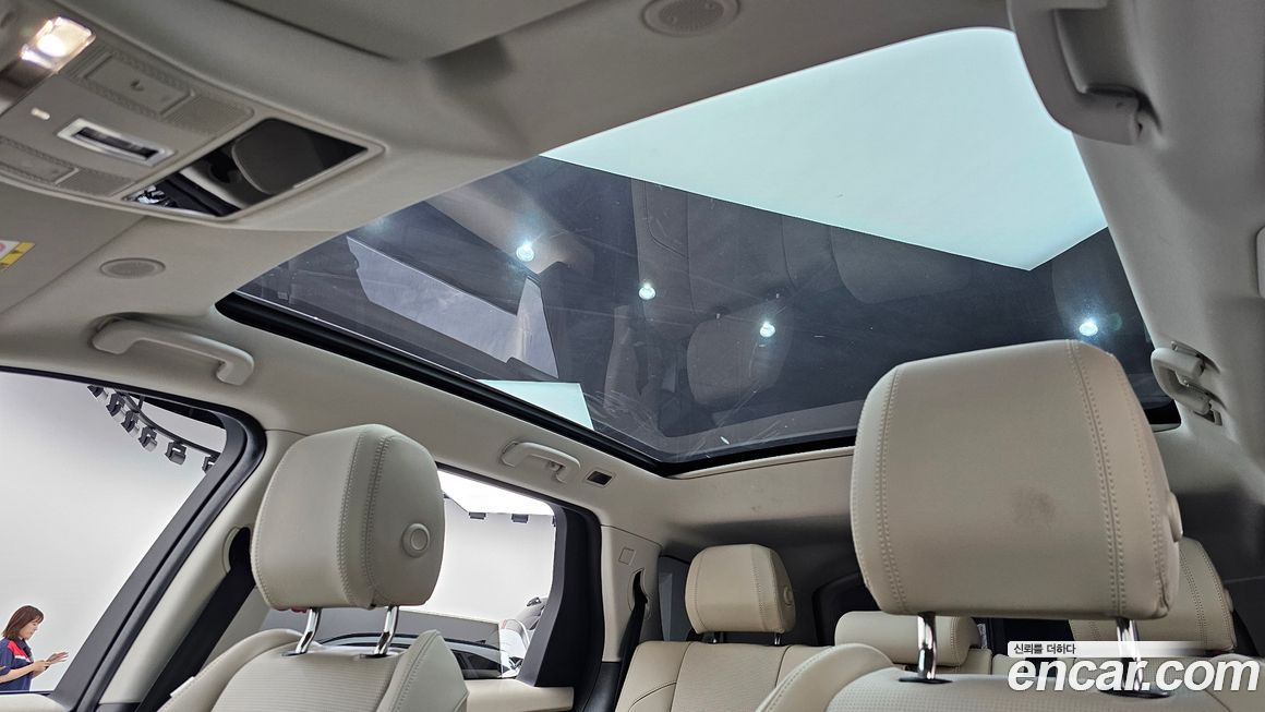 Land Rover Discovery Sport 2025