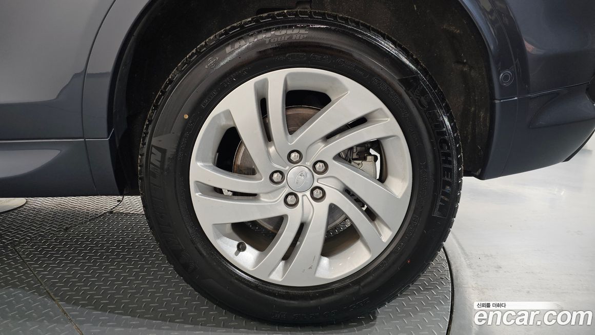 Land Rover Discovery Sport 2025