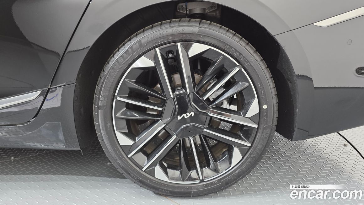 Kia K8 2025