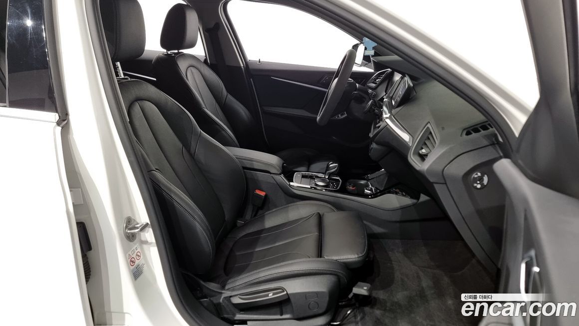 BMW 1-Series 2021