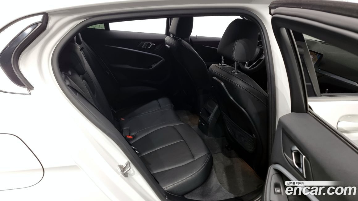 BMW 1-Series 2021