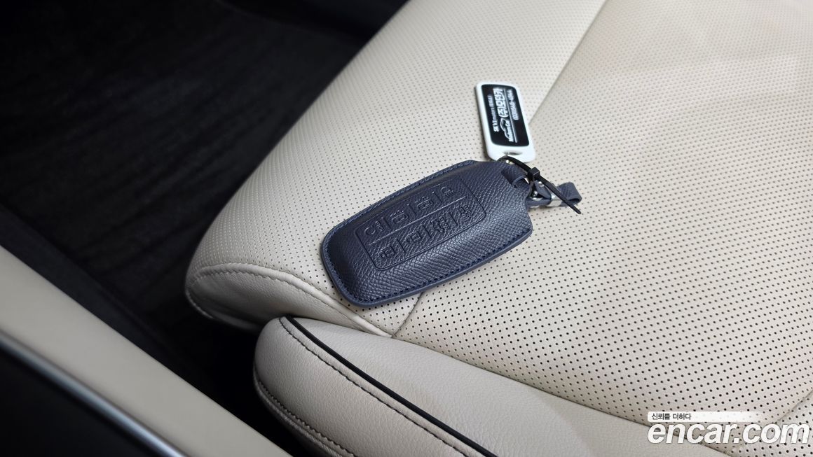 Genesis GV70 2023