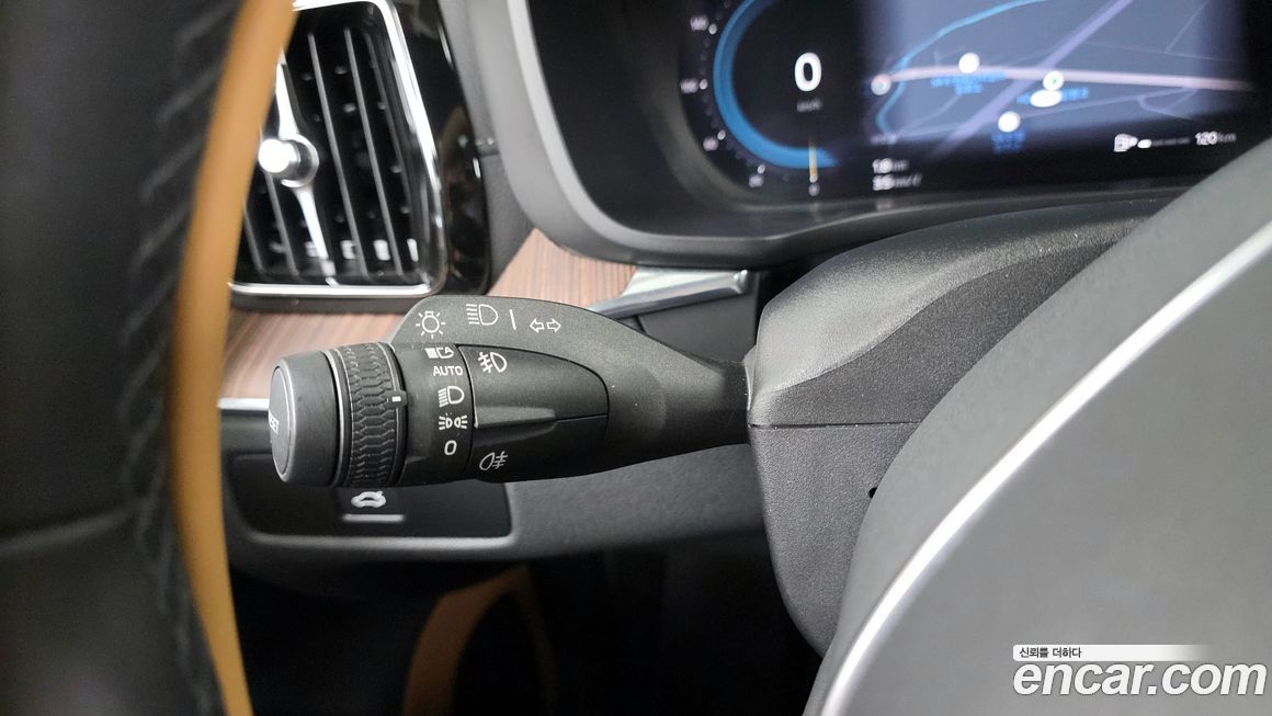 Volvo XC60 2023