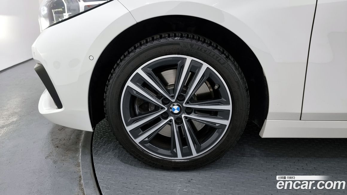 BMW 1-Series 2021