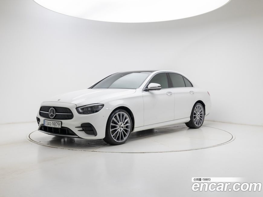 Mercedes-Benz E-Class 2022