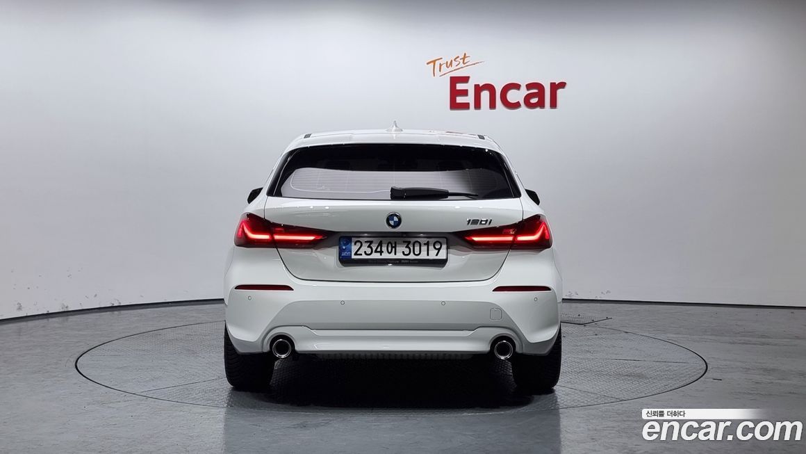 BMW 1-Series 2021