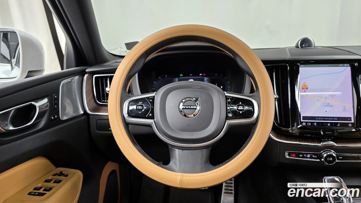 Volvo XC60 2023