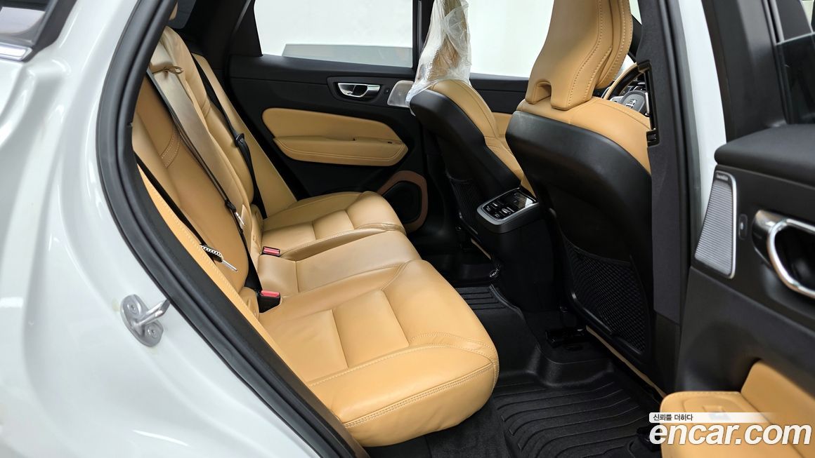 Volvo XC60 2023