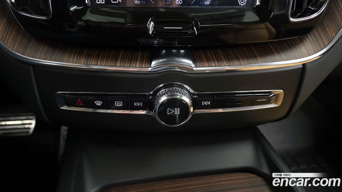 Volvo XC60 2023