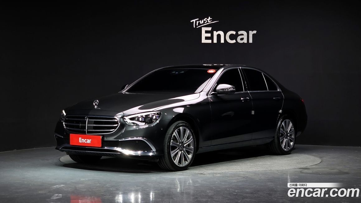 Mercedes-Benz E-Class 2021