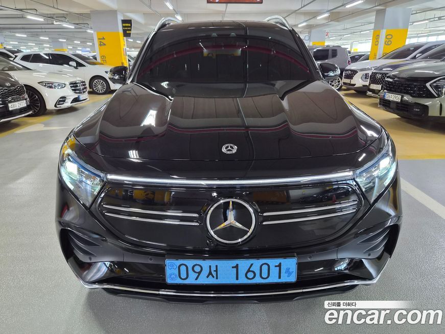 Mercedes-Benz EQB 2023