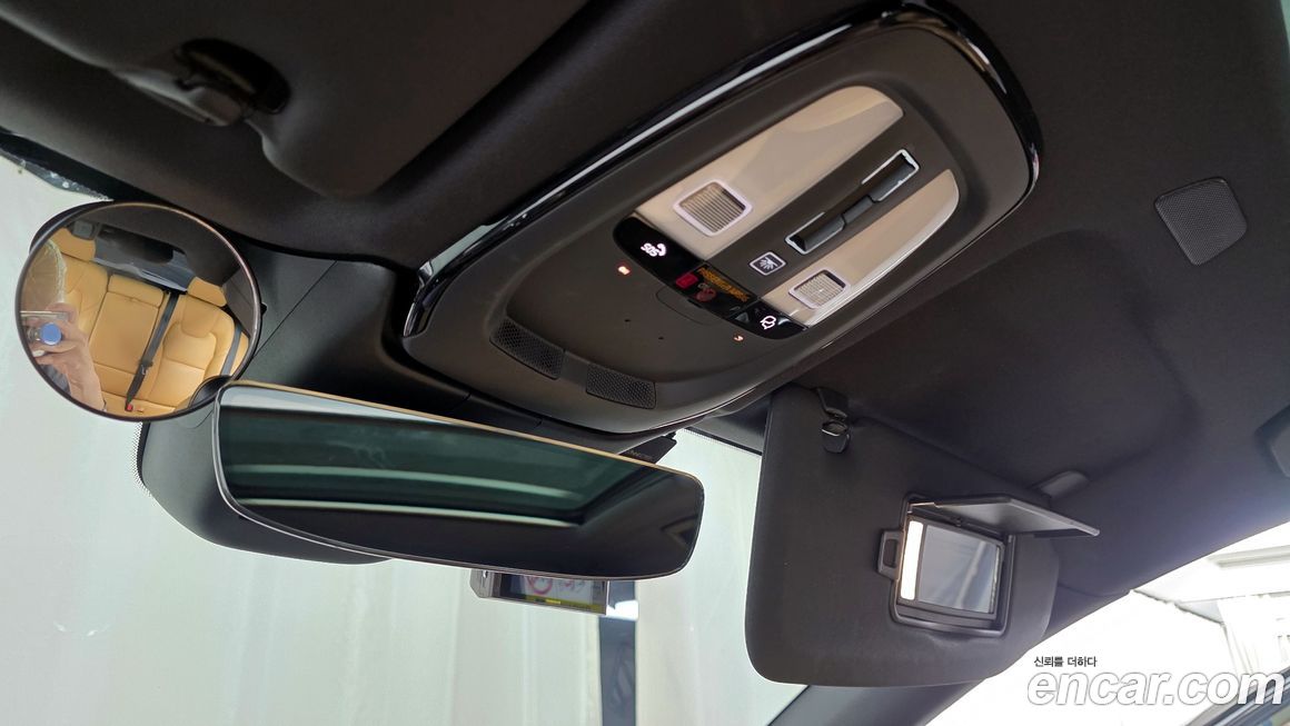 Volvo XC60 2023