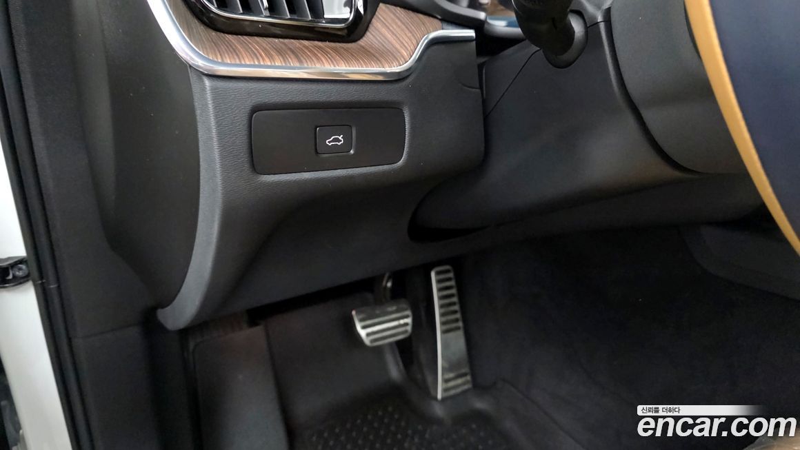 Volvo XC60 2023