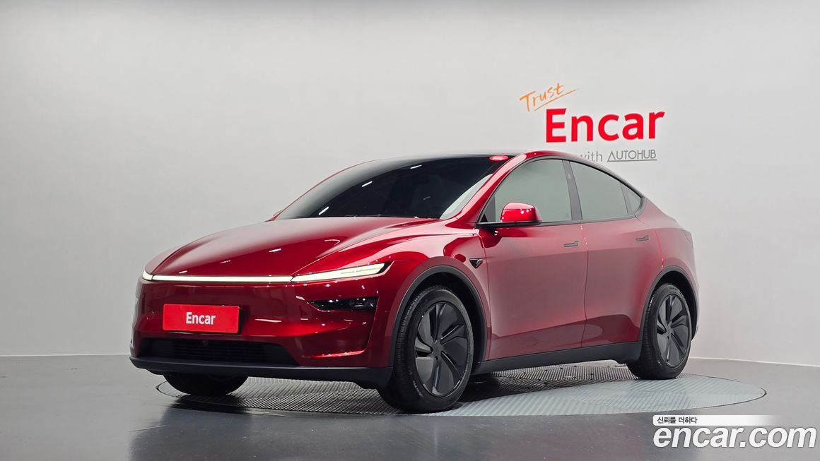 Tesla Model Y 2025