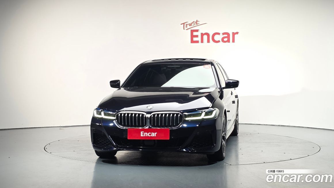 BMW 5-Series 2023