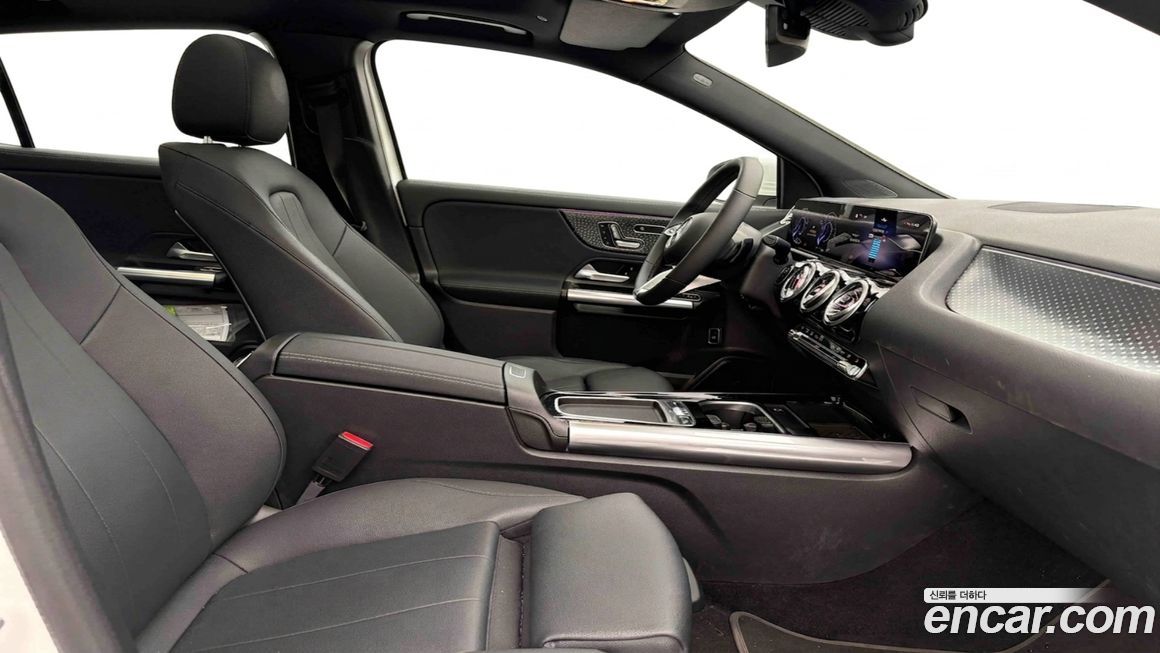 Mercedes-Benz EQA 2026