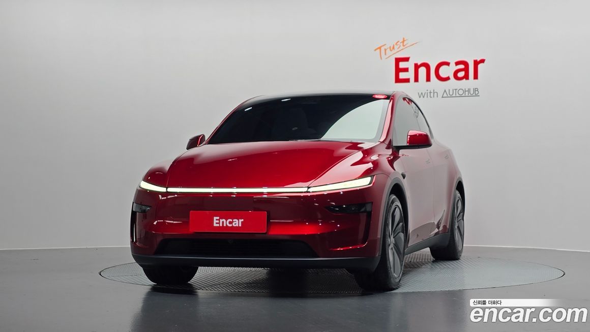 Tesla Model Y 2025