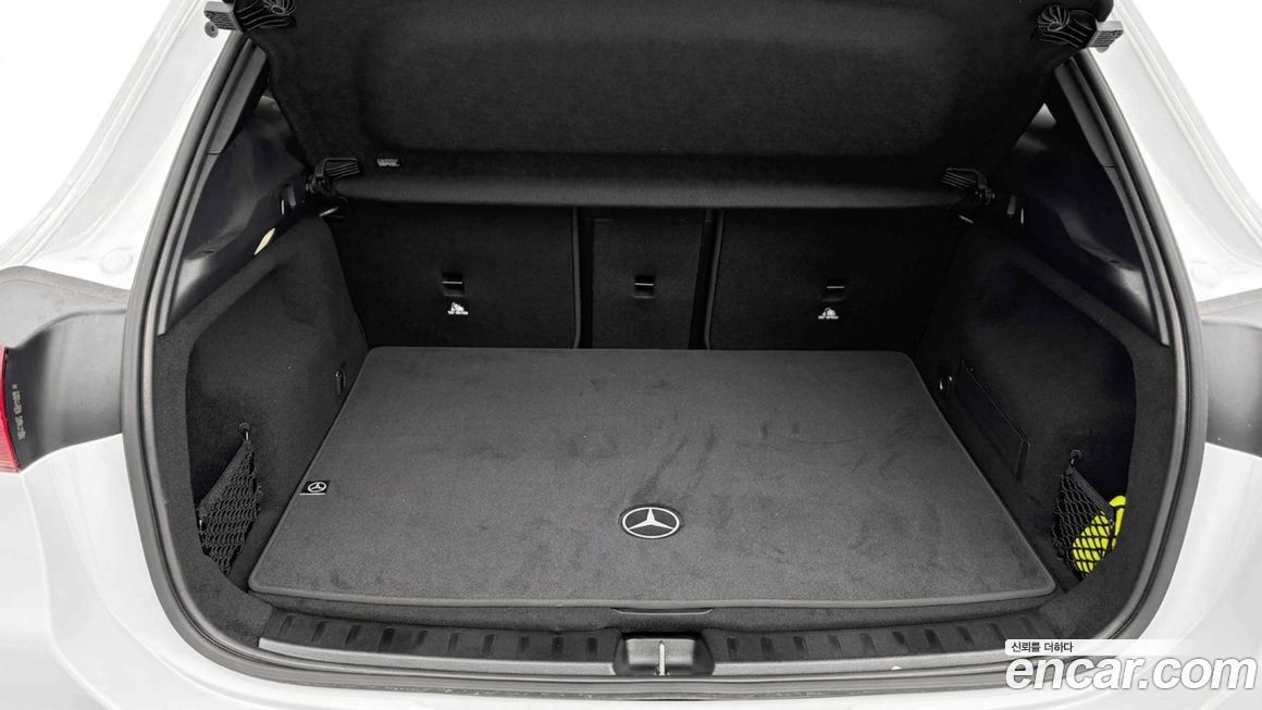 Mercedes-Benz EQA 2026
