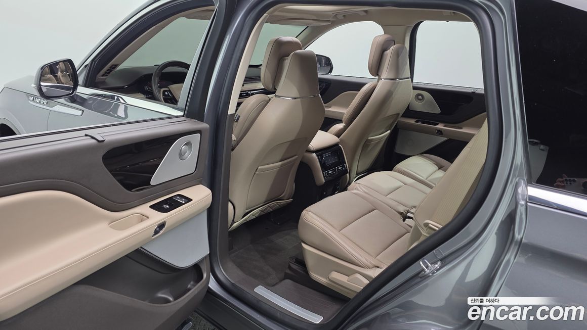 Lincoln Aviator 2021