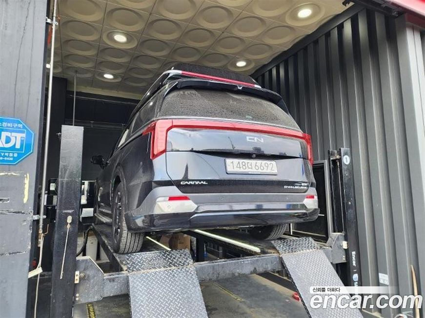 Kia Canival 2024