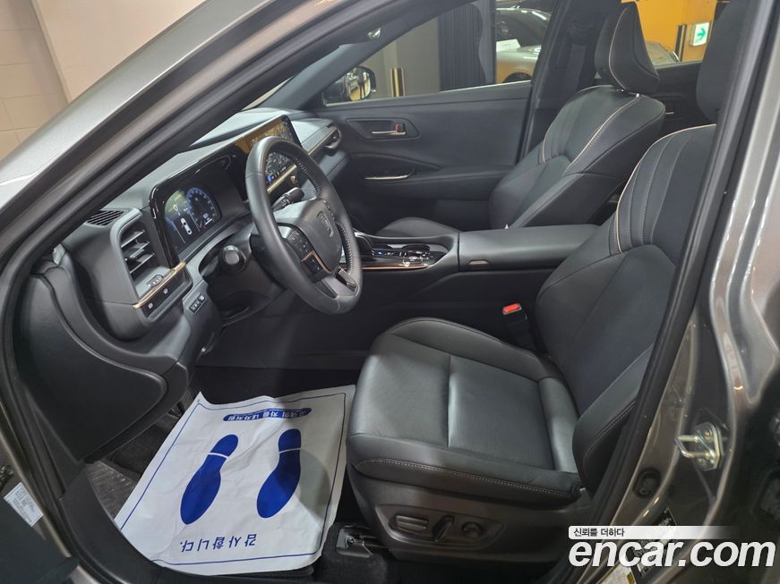 Toyota Crown 2025
