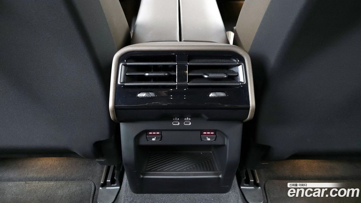 BMW 5-Series 2024
