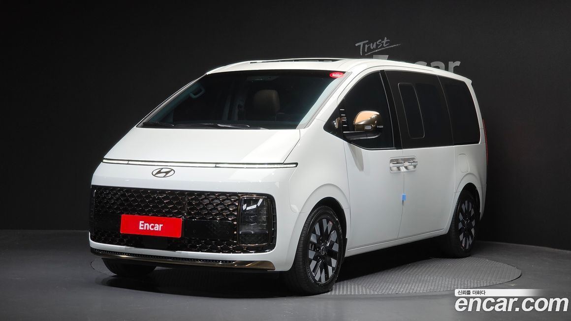 Hyundai Staria 2025